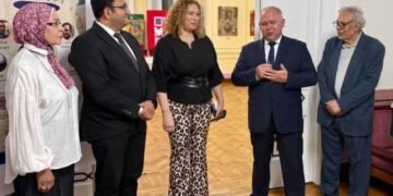 مصر وروسيا عالم واحد.. في معرض تشكيلي