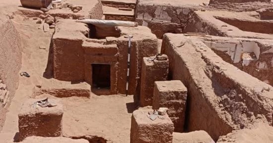 كشف أثرى جديد بمنطقة بئر الشغالة بالواحات الداخلة بالوادي الجديد