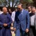 محافظ سوهاج يترأس موكبًا حاشدًا لزيارة منزل الإعلامي الكبير أحمد موسى بقرية “شطورة” بطهطا للاطمئنان على صحته