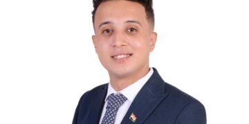 الكاتب الصحفي والإعلامي محمد عاشور أبو عبد الحميد يدعو لميثاق شرف رقمي لمواجهة تزييف الوعي وصناعة المحتوى الهابط