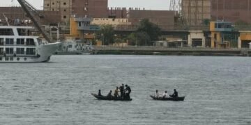 انتشال جثة شاب لقي مصرعه غرقا في نيل منشأة القناطر
