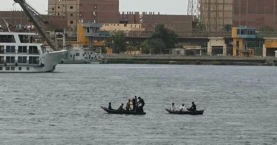 انتشال جثة شاب لقي مصرعه غرقا في نيل منشأة القناطر