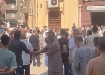 أهالي السنبلاوين يشيعون جثمان سيدة سقطت بها سيارة في الترعة خلال حفل زفاف
