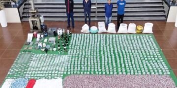 الداخلية تداهم أوكار المجرمين.. مصرع 4 عناصر خطرة وضبط مخدرات بـ160 مليون جنيه