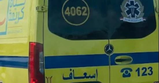 إصابة شخصين إثر انقلاب سيارة ملاكى فى التجمع