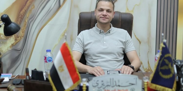 البريري يلاحق تجار المخدرات .. ضبط شاب من بنجا بحوزته مخـ.درات ودراجة مسروقة في سوهاج