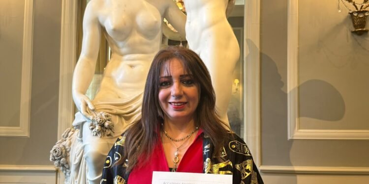 رانيا يحيى سعيدة بتكريمها من ايطاليا بعد مسيرة نجاح للاكاديمية المصرية بروما