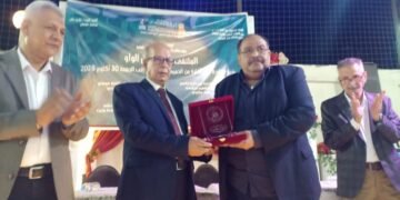 اقليم ثقافة وسط الصعيد يكرم الشاعر الدكتور عبد الحافظ متولي في مؤتمر فن الواو بقرية شطورة